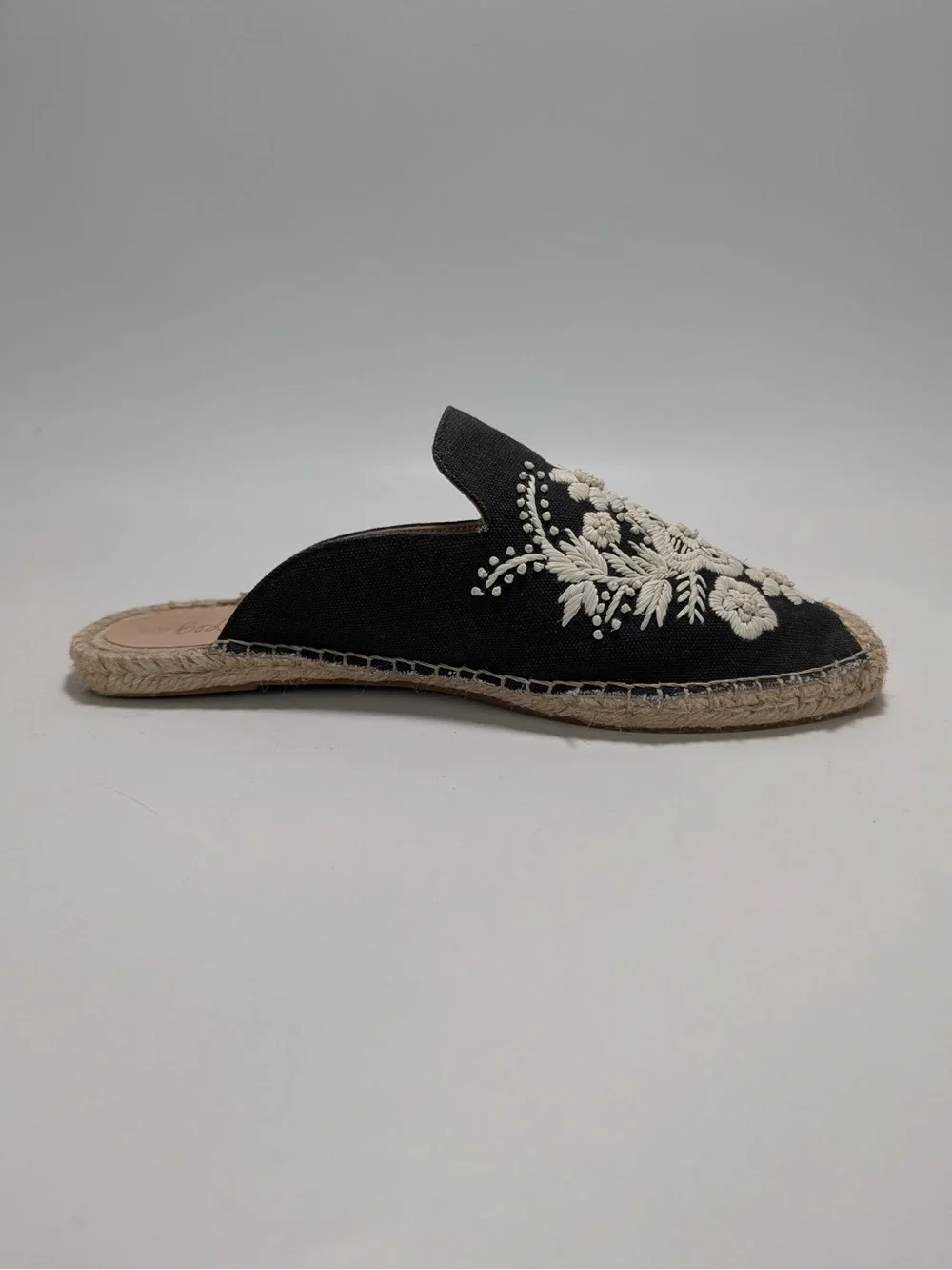 Boden Floral Embroidered Espadrille Mules